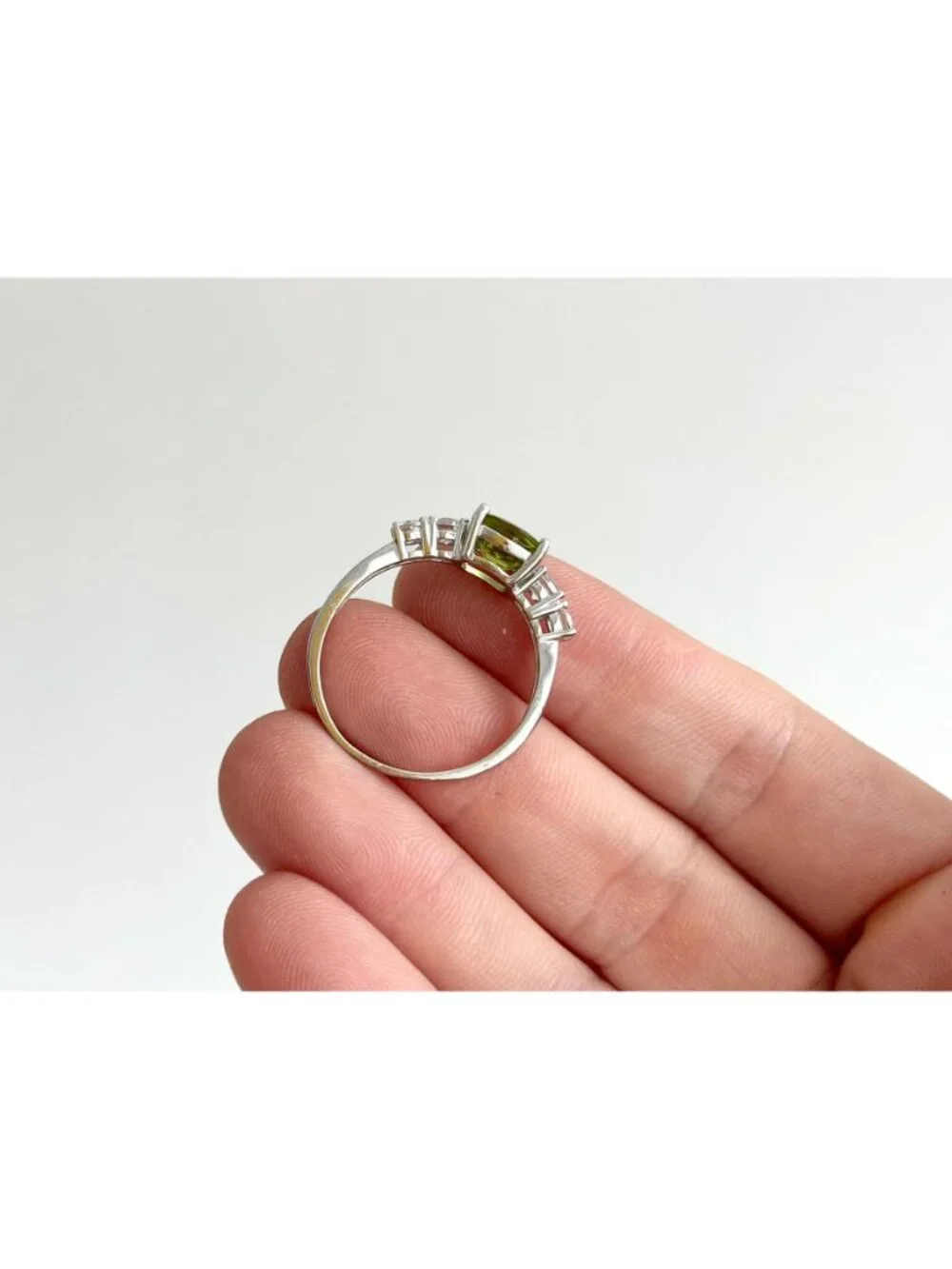 Peridot Cushion Cut Gemstone CZ Lined Sterling Silver 925 Vintage Ring - sz 11